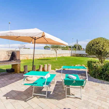 Marzia With Garden And Near The Sea - Happy